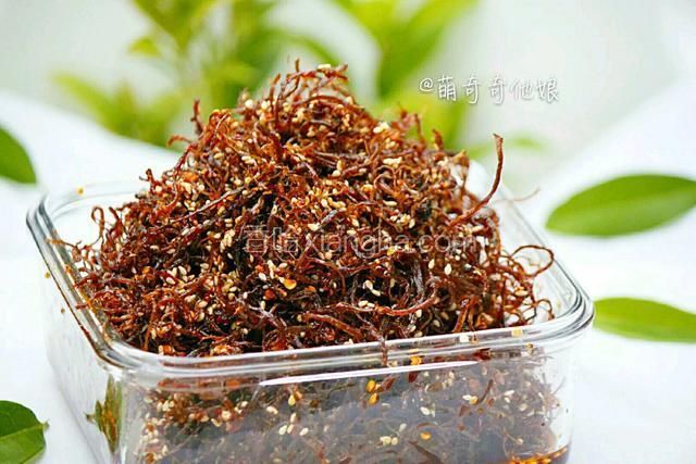 成品图。我一般直接放在保鲜盒里密封保存，凉爽的天放三五天没问题。