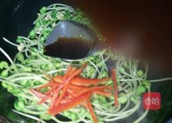 清炒黑豆芽的做法图解4