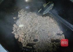 芹菜炒牛肉的做法图解2