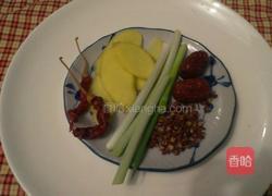 蘑菇炖鸡的做法图解2