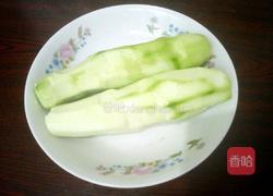 清炒丝瓜的做法图解1