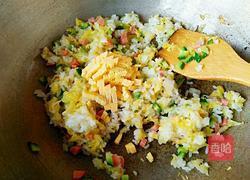 芝士炒饭的做法图解7