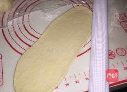 萌兔香肠面包的做法图解5