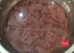 猪肝尖椒的做法图解1