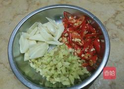 爆炒香辣田螺的做法图解2