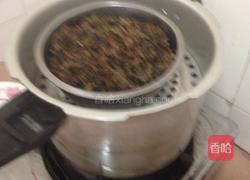 重庆咸菜扣肉的做法图解12