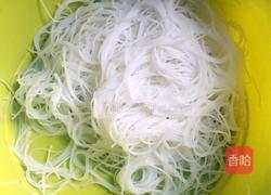 包心菜炒粉丝的做法图解2