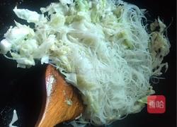 包心菜炒粉丝的做法图解5