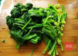 菠菜炒肉的做法图解3