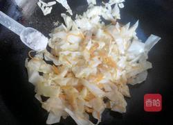 锅炝圆白菜的做法图解4