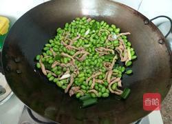 榨菜炒毛豆的做法图解7