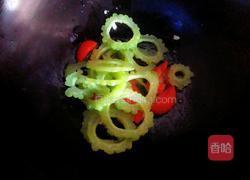 番茄苦瓜的做法图解3