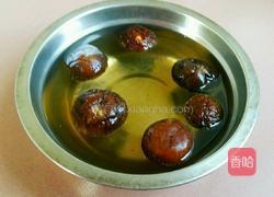 香菇猪蹄的做法图解1