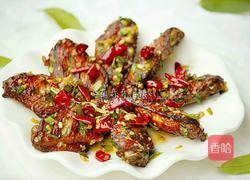 香辣炸鸡翅的做法图解1