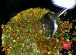 青红椒炒鸭蛋的做法图解4