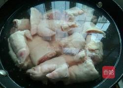 黄豆焖猪脚的做法图解2