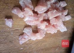 玉米胡萝卜炒肉粒的做法图解3