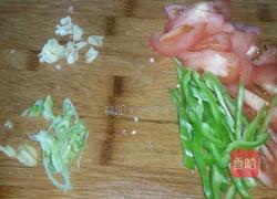 土豆丝炒西红柿的做法图解2