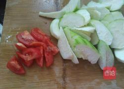 番茄酱烧丝瓜的做法图解1
