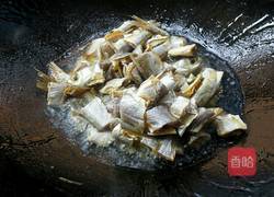 炒鱼干的做法图解4