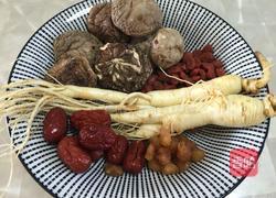 东北人参炖鸡汤的做法图解1