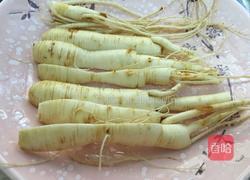 东北人参炖鸡汤的做法图解2