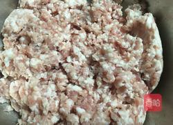 红烧肉圆的做法图解1