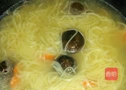 香菇牛肉面的做法图解4