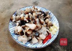 清炒草菇的做法图解1