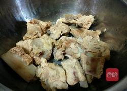 排骨焖锅的做法图解5