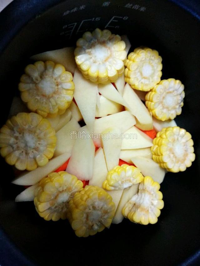 摆上玉米
