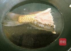 酸辣鱼汤的做法图解5