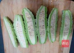 豆豉炒苦瓜的做法图解2