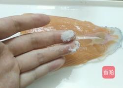 香煎三文鱼的做法图解2