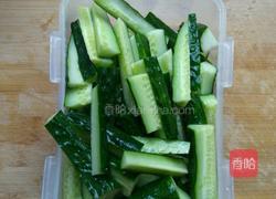 腌黄瓜条的做法图解1