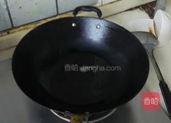 鸡爪焖黄豆的做法图解2