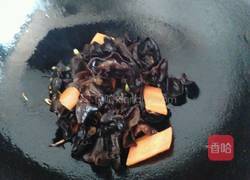 大葱木耳炒鸡蛋的做法图解7