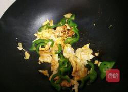 青椒鸡蛋炒饭的做法图解4