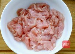 大葱爆肉的做法图解1