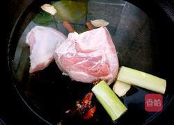 酸菜白肉的做法图解3