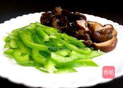 木耳炒腐竹的做法圖解1