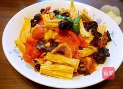 番茄烧腐竹的做法图解4