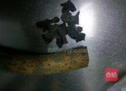 清炒山药木耳的做法图解1