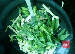 蒜苗炒香干的做法图解6