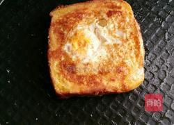 鸡蛋煎面包的做法图解7