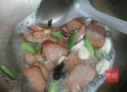 胡萝卜炒腊肉的做法图解6