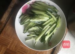 黄瓜木耳炒肉的做法图解3