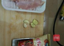 粉蒸鸡肉的做法图解1