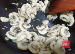 鲜蘑炒肉片的做法图解13