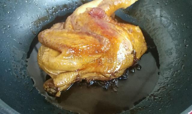 小火焖煮共二十分钟，中途注意再翻动2、3次